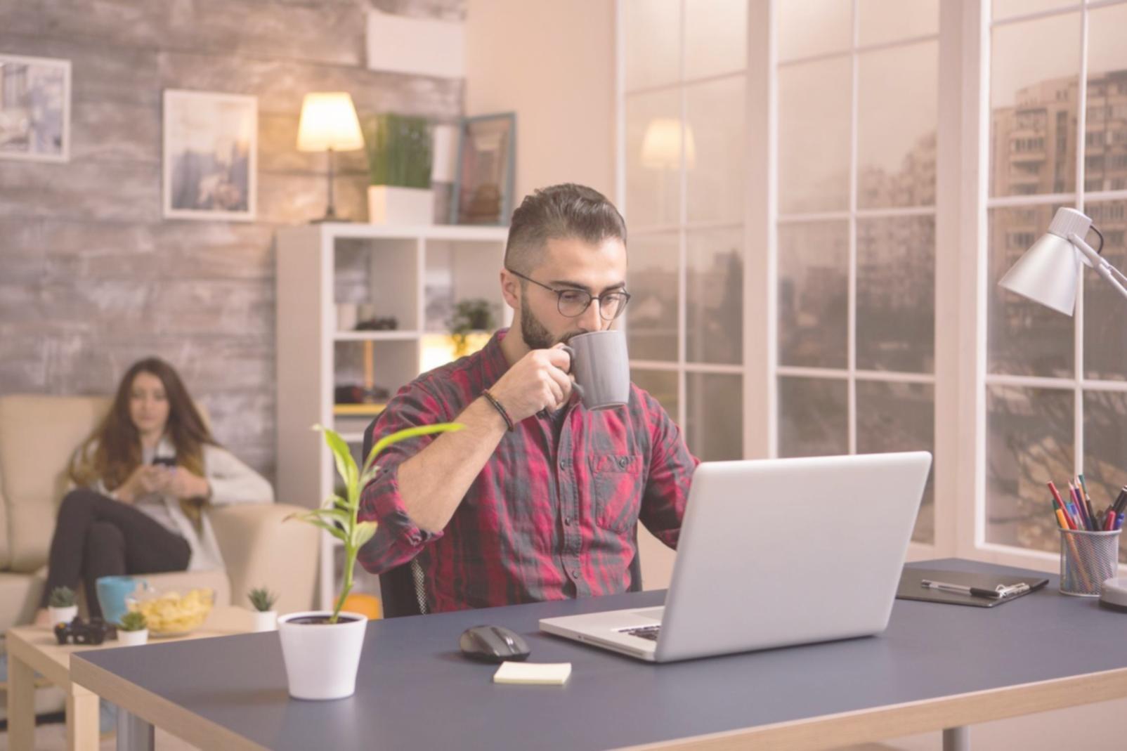 Sesión de análisis financiero colaborativo